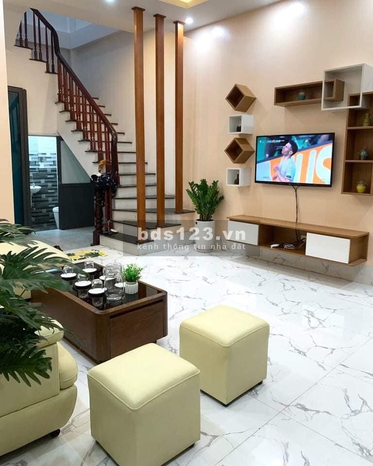 Bán nhà Lê Đức Thọ cách ô tô 15m, nhà mới ở ngay, tạng full nội thất, dtsd 38m2, giá 3.2 tỷ: 0978996965.