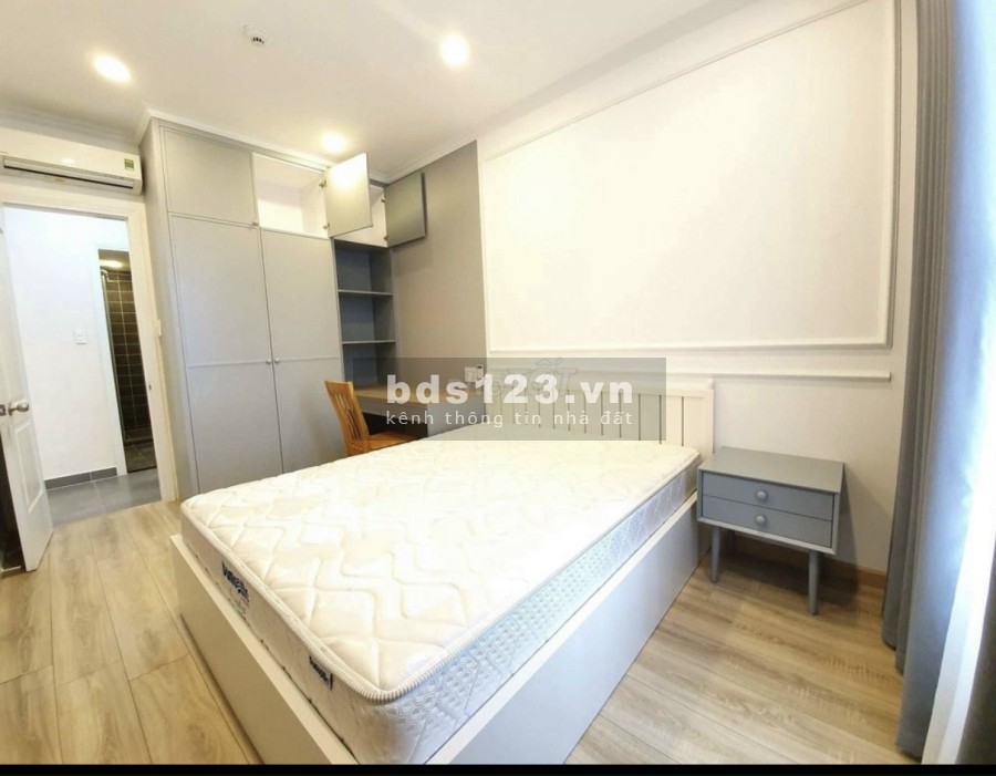 Full nội thất ở chung cư Richstar 3PN, 2WC Tô Hiệu giá cho thuê13 triệu/tháng, tiện ích đầy đủ