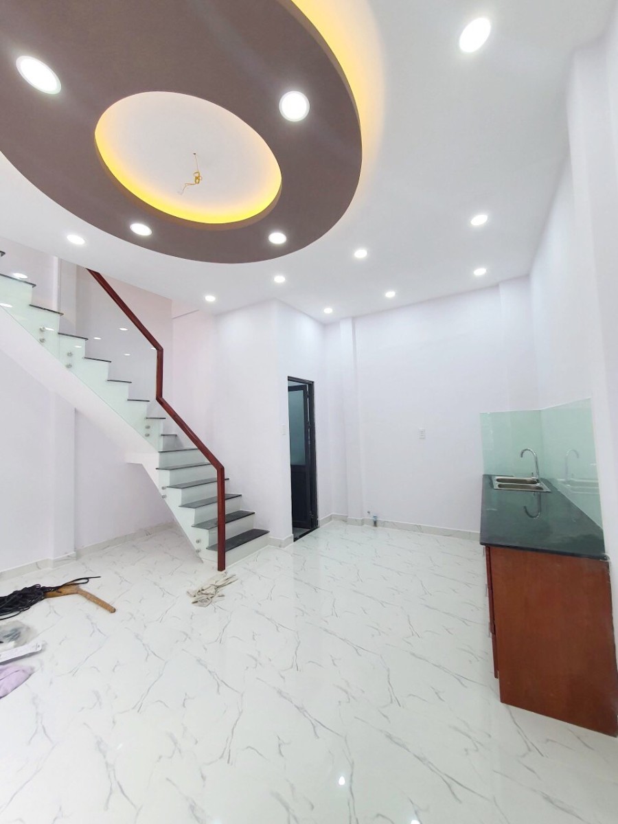 Bán nhà mới đường Tùng Thiện Vương Phường 12 Quận 8