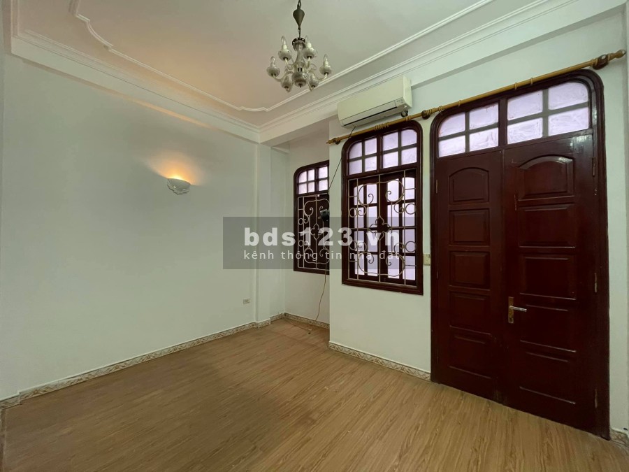Bán nhà Trần Duy Hưng phân lô Vip ở hoặc làm văn phòng, diện tích sử 57m2, giá 11 Tỷ