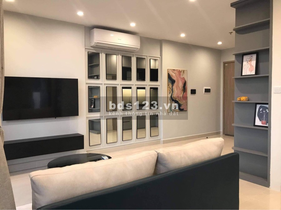 Cho thuê gấp CH 2PN, 2WC, 70M2 full đồ Vinhomes Smart City 12tr/th