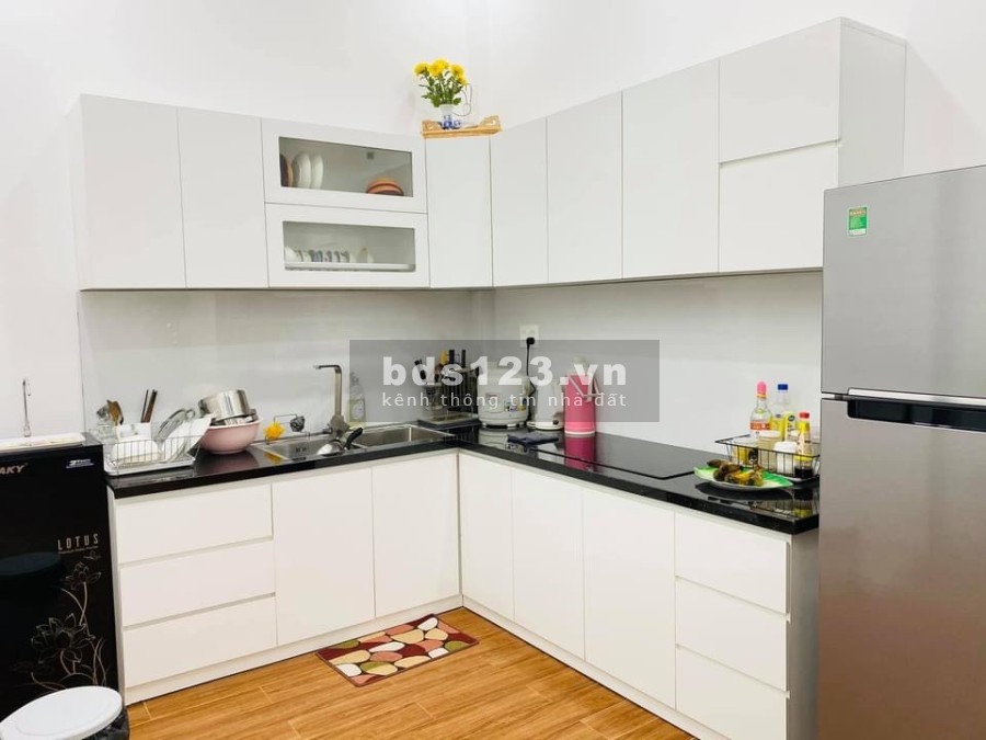 Bán nhà chỉ 3.55 tỷ sở hữu nguyên căn diện tích 70m2 lõi Bắc Từ Liêm, view hồ, ô tô đỗ cửa