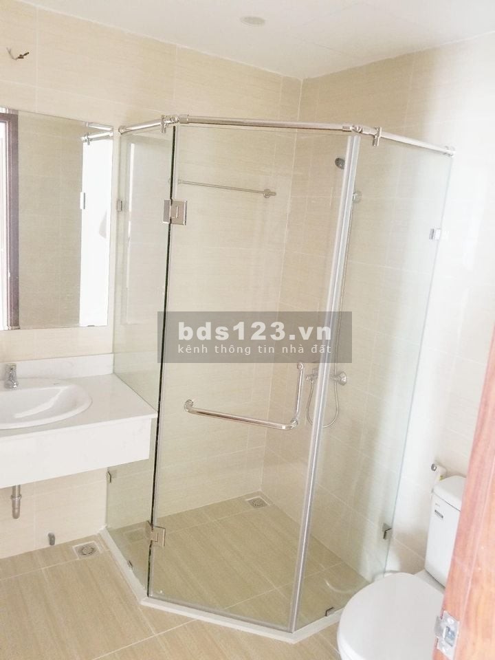 Cho thuê căn hộ chung cư ia Ciputra 3 PN giá cho thuê 6 triệu/tháng, diện tích sử dụng 100m2