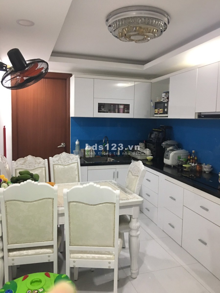 Chủ cần bán gấp nhà Quận 4 giá tốt liên hệ chính chủ 0938888066 bàn giao đầy đủ pháp lý