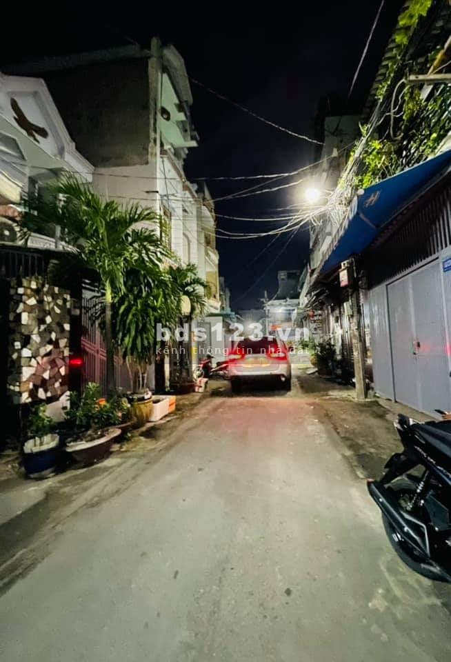 Hẻm xe hơi 7 chỗ vô tận cửa, đúc 3 tầng kiên cố, đường Nguyễn Thái Sơn, giá chỉ 4 tỷ