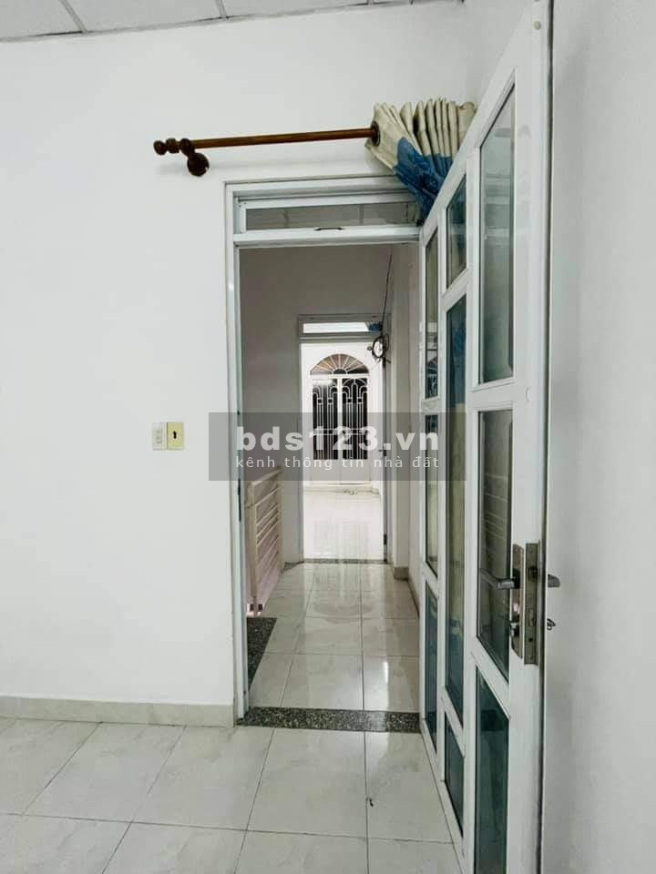 Hẻm xe hơi 7 chỗ vô tận cửa, đúc 3 tầng kiên cố, đường Nguyễn Thái Sơn, giá chỉ 4 tỷ