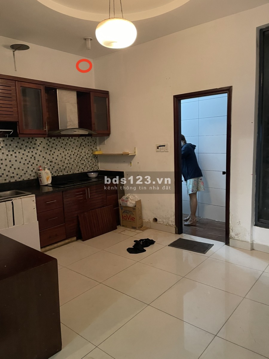 Mặt Tiền Nguyên Hồng diện tích sử dụng 5x15m 1 trệt 2 lầu, 3pn, 3wc giá cho thuê chỉ 17 triệu