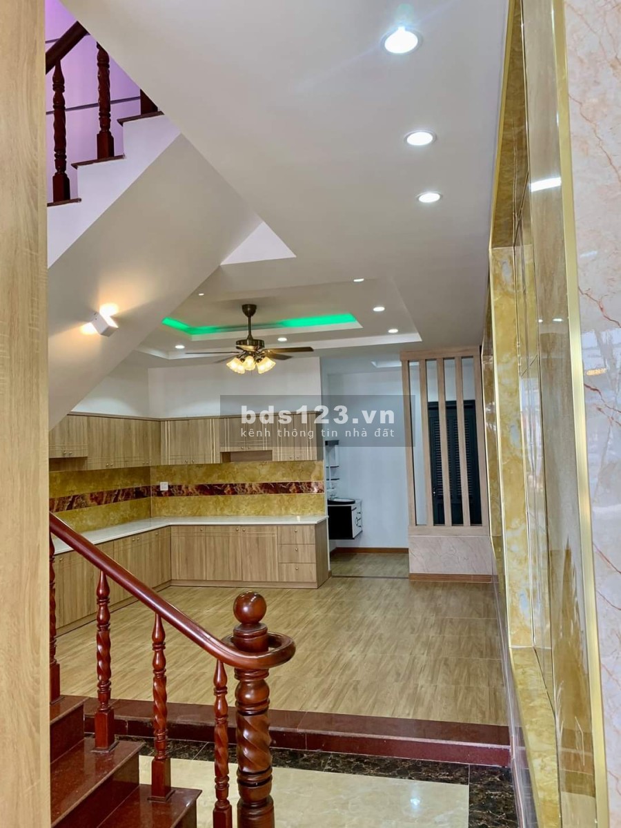 Bán gấp nhà lầu Quận Cái Răng, Cần Thơ giá tốt lh 0775852924 giá 2.55 tỷ, thương lượng
