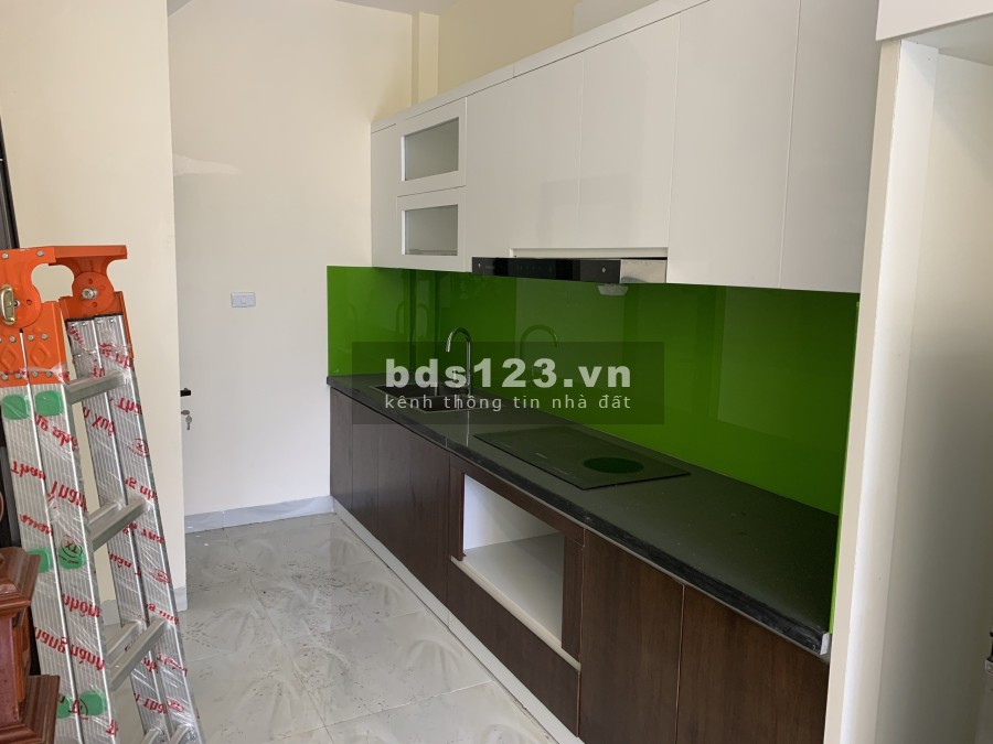 Bán nhà xây mới 4.5 tầng liền kề Ngọc Thụy đầy đủ nội thất giá mùa dịch lh 0815513333