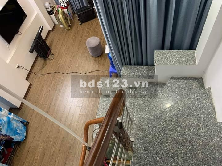 Bán nhà Quan Nhân ở luôn giếng trời cực thoáng diện tích sử dụng 39m2, chưa đến 3 tỷ