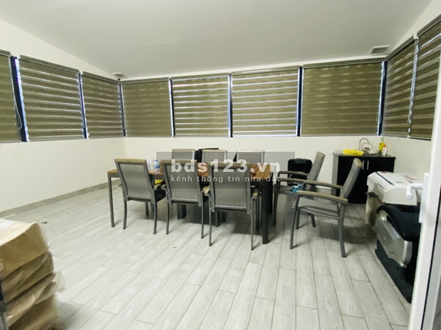 Cho thuê văn phòng khu Tây Sông Hậu, giá cho thuê 18 triệu/tháng, tiện ích đầy đủ, dtsd 120m2
