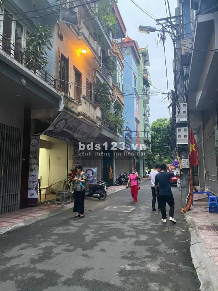 Bán đất siêu rẻ phố Hoàng Ngân, Thanh Xuân diện tích sử dụng 76m2 giá bán hơn 4 tỷ