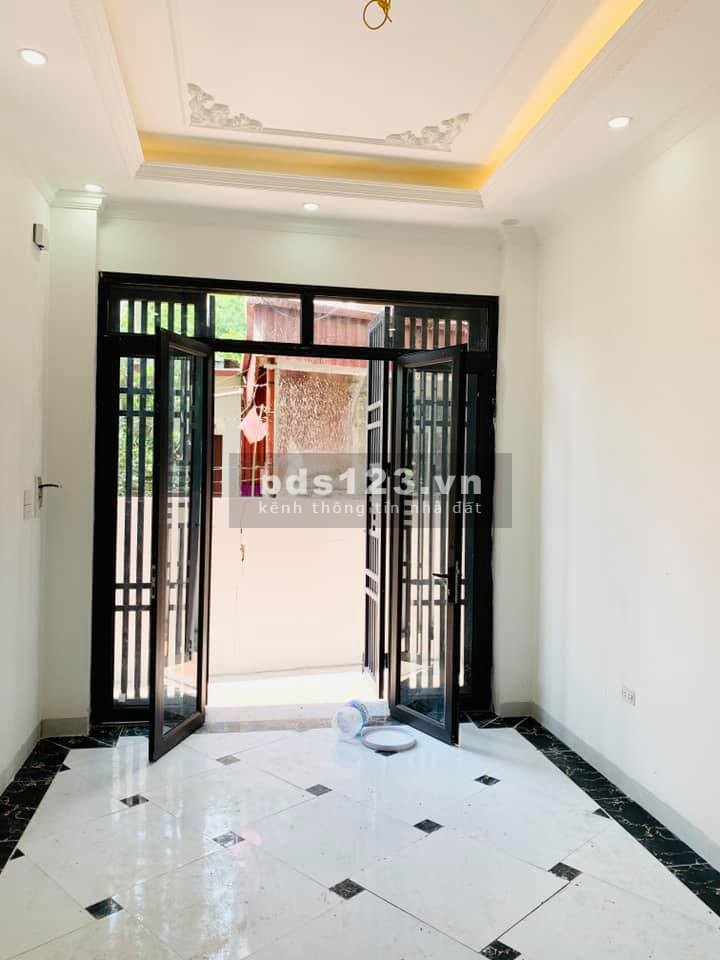 NHÀ MỚI – CÁCH Ô TÔ 10M – FULL NỘI THẤT CƠ BẢN