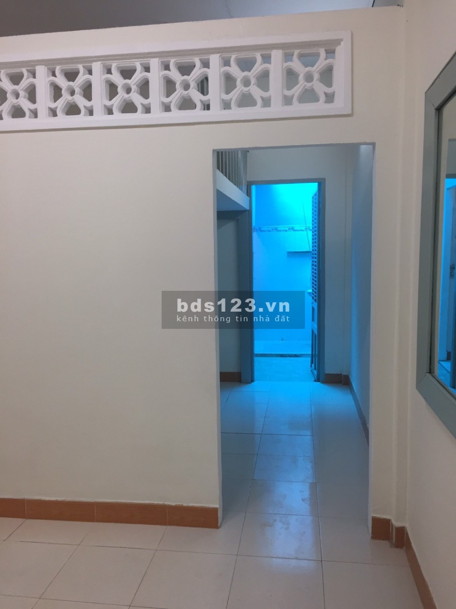Chính chủ cho thuê nhà nguyên căn 3x10 tại 618/30 CMT8 P11 Q3 giá 7tr/th