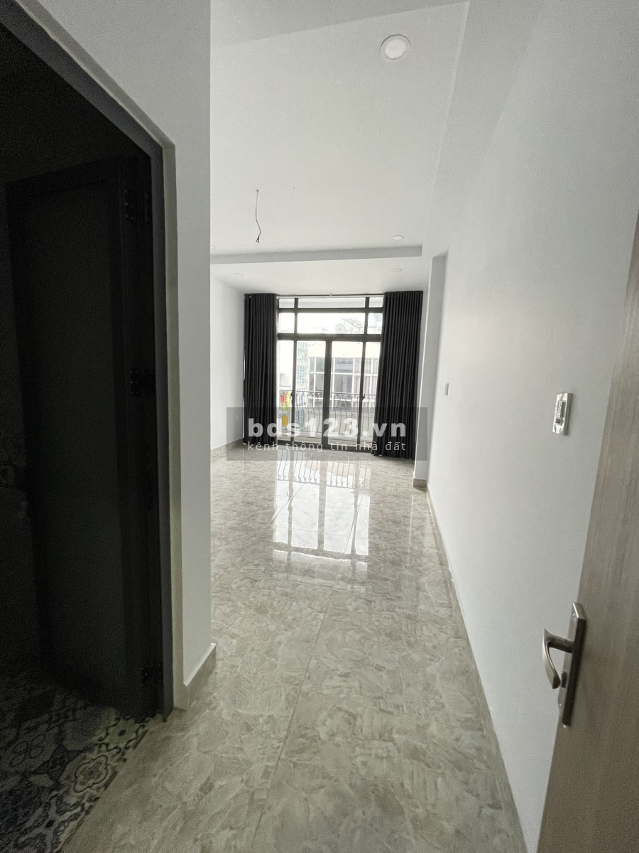 Nhà Mới Xây mặt tiền Hẻm Kinh doanh đường D2: Trệt 4 Lầu - Thang Máy