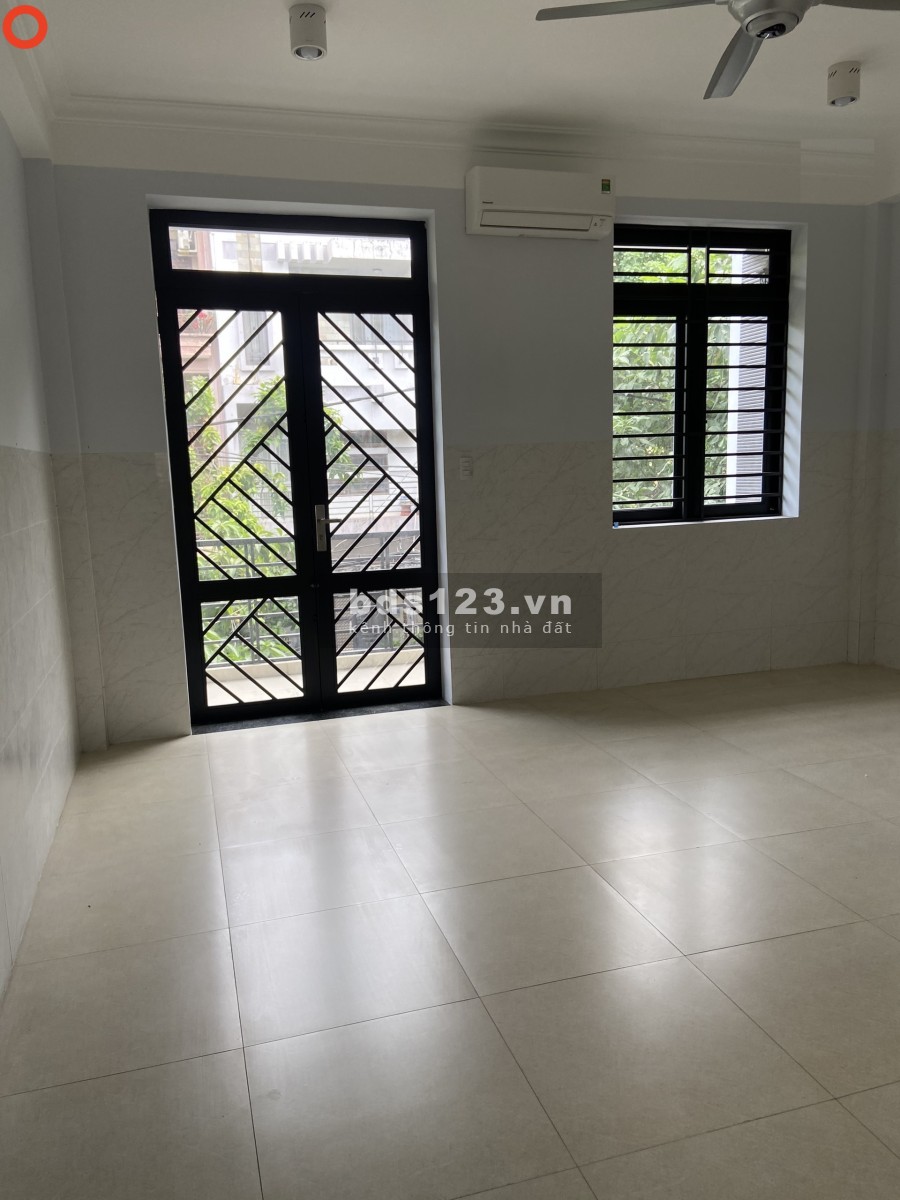 Nhà Mới HXH Bình Lợi diện tích sử dụng 5x20m trệt, 3 lầu, 5pn, 4wc liên hệ 0909411323