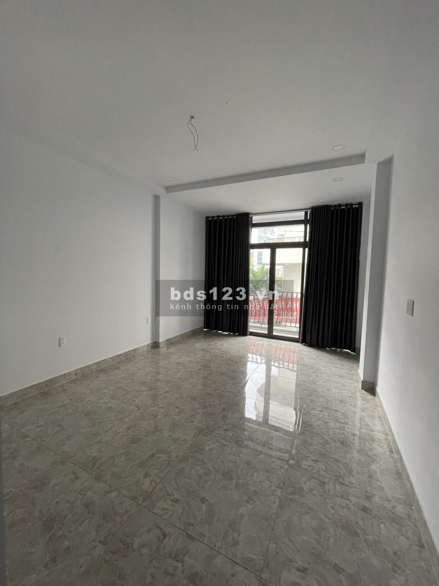 Nhà Mới Xây mặt tiền Hẻm Kinh doanh đường D2: Trệt 4 Lầu - Thang Máy