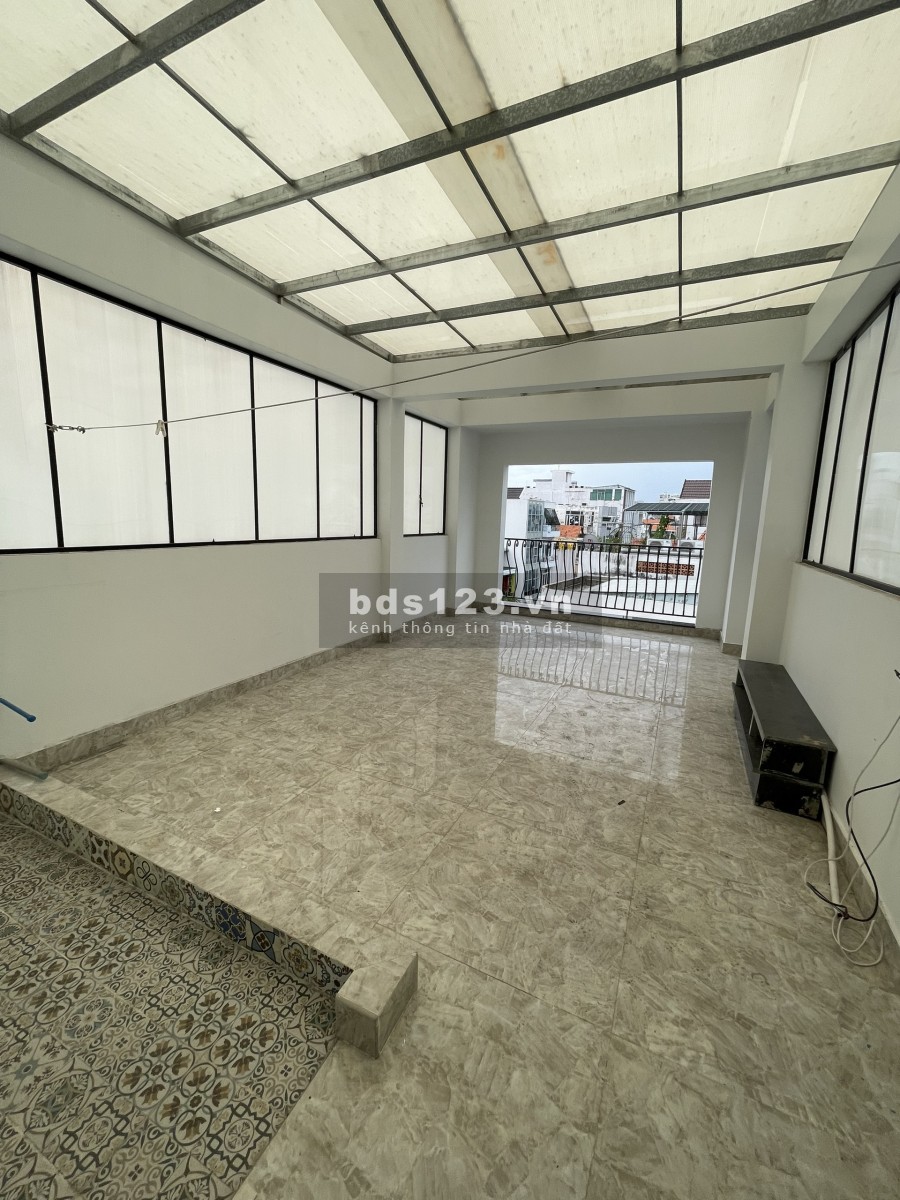 Nhà Mới Xây mặt tiền Hẻm Kinh doanh đường D2: Trệt 4 Lầu - Thang Máy