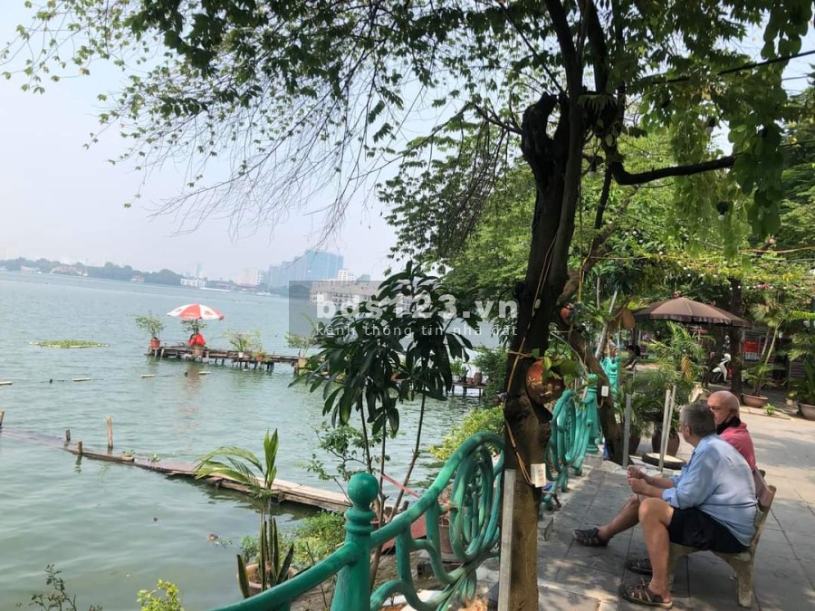 Bán nhà mặt phố Hồ Tây lô góc 3 mặt thoáng, sổ vuông phân lô thiết kế 1 hầm 6 tầng nổi