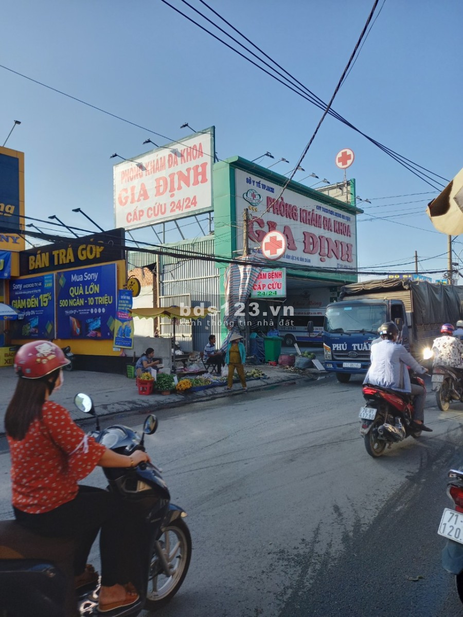 Bán 1.000m2 sổ riêng (18x55) đường :12m vĩnh lộc A. vị trí k doanh giá: 25 tỷ