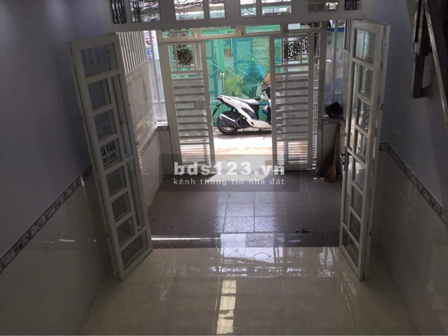 QUẬN 4 ,HẼM XE HƠI 78m2 ,NHÀ MỚI ,VUÔNG VỨC 2 TẦNG ,3TY3