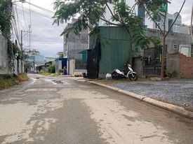 Bán gấp lô (4.5x21) mặt tiền đường 963 phường Phú Hữu, Quận 9, giá bán 4.9tỷ, LH 0918090039