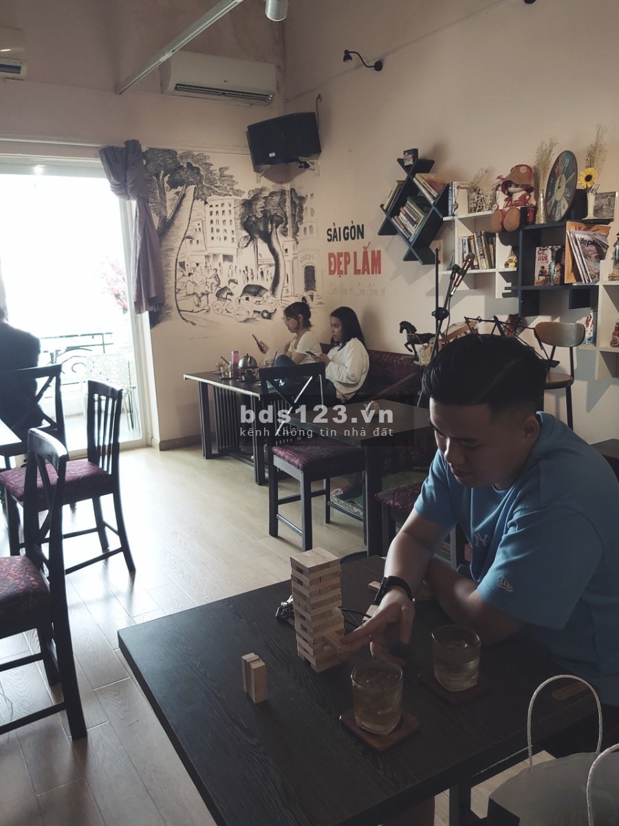 Sang gấp quán Cafe tầng cao Full vật dụng ngay trung tâm đường Lý Tự Trọng Q1
