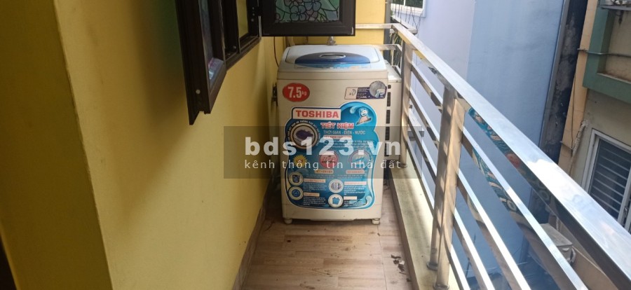 Cho thuê căn hộ liên hệ bà Thanh 0858705218 giá cho thuê 3.5 triệu/tháng, khu dân cư đông đúc