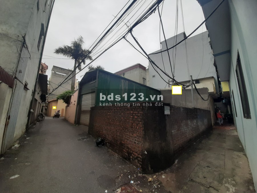 Bán lô đất đẹp 2 mặt thoáng, đường lớn, ô tô ra vào thoải mái, khu dân trí cao, hàng xóm đông