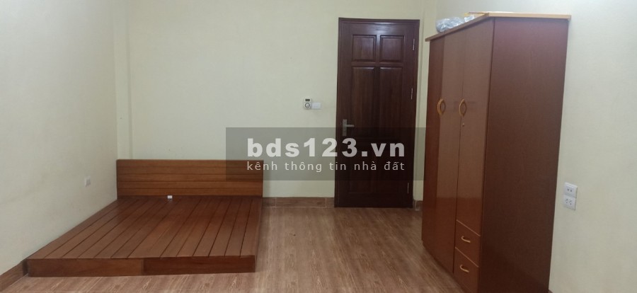 Cho thuê căn hộ liên hệ bà Thanh 0858705218 giá cho thuê 3.5 triệu/tháng, khu dân cư đông đúc
