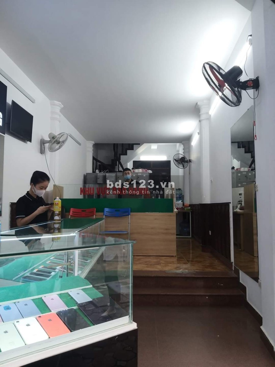 Bán nhà đẹp mặt phố Cầu Giấy, kinh doanh đỉnh khu dân trí cao, hàng xóm văn minh
