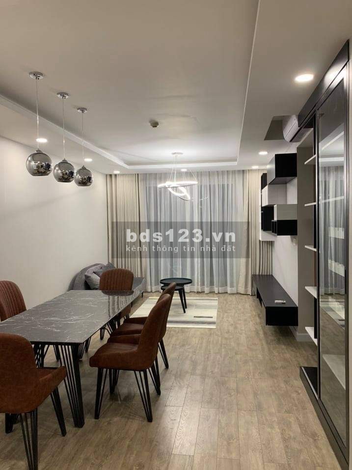 Bán căn hộ Vista Verde, Quận 2 2Pn dtsd 90m2 căn góc giá 5tỷ3. Đã có sổ lh 0937835266