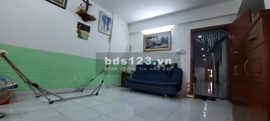 Căn hộ diện tích 60m2 2PN Thoại Ngọc Hầu Quận Tân Phú view đẹp, giá bán chỉ 1,89 tỷ