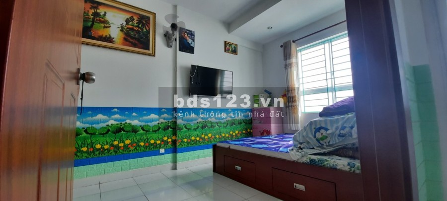 Căn hộ diện tích 60m2 2PN Thoại Ngọc Hầu Quận Tân Phú view đẹp, giá bán chỉ 1,89 tỷ