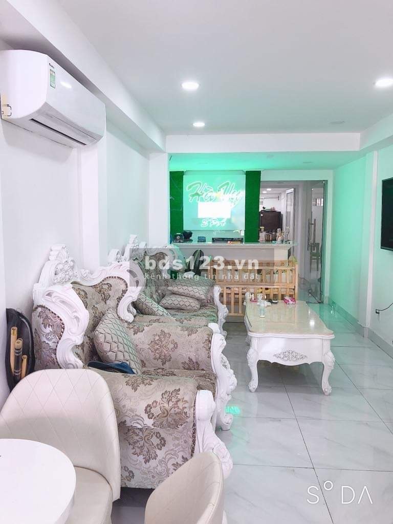 Bán nhà cực đẹp mặt tiền Ngô Tất Tố Bình Thạnh đúc 3 tầng diện tích sử dụng 45m2, giá tốt