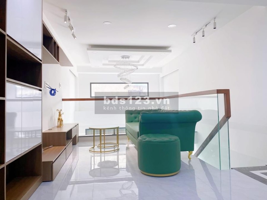 Bán nhà nguyên căn đường Nguyễn Văn Nghi phường 7, Quận Gò Vấp giá 7.7 tỷ, khu dân cư
