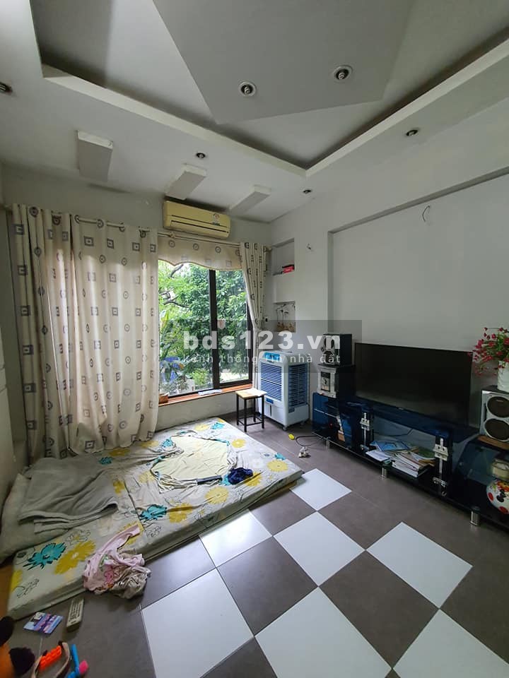 Bán nhà Nguyễn Văn Lộc Phân lô Kinh doanh sầm uất diện tích 40m2, giá bán 7 tỷ, lh 0913621088