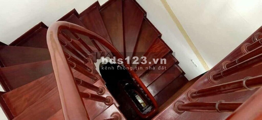 Bán nhà 5 tầng mới đẹp full nội thất vào ở ngay, khu trung tâm Quận Đống Đa, ngõ thông tứ tung