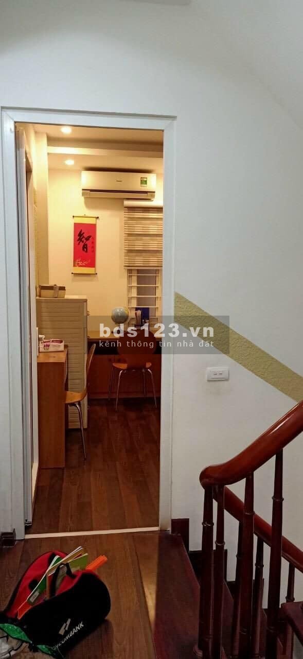 Bán nhà 5 tầng mới đẹp full nội thất vào ở ngay, khu trung tâm Quận Đống Đa, ngõ thông tứ tung