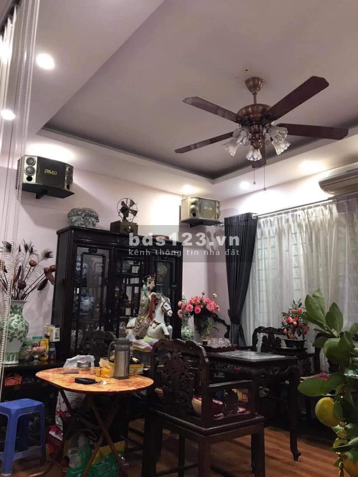 Bán nhà Ngọc Thuy Long Biên 35m2, 4 tầng, mt 4.5m, giá 3 tỷ có nhà đẹp ở ngay LH em Khởi 0911010586