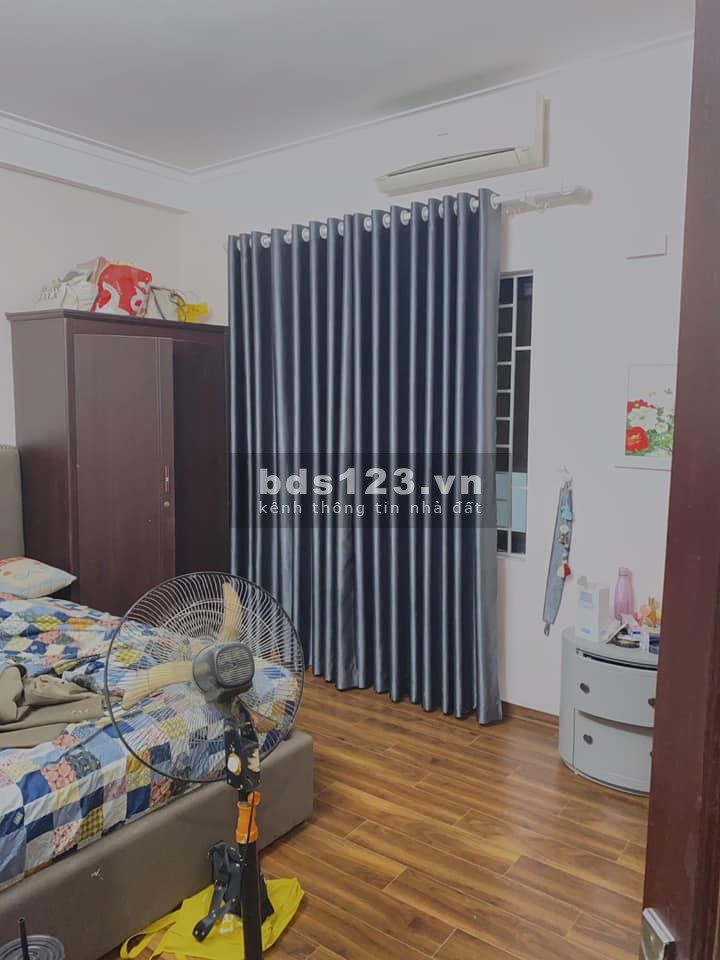 Bán nhà Ngọc Thuy Long Biên 35m2, 4 tầng, mt 4.5m, giá 3 tỷ có nhà đẹp ở ngay LH em Khởi 0911010586
