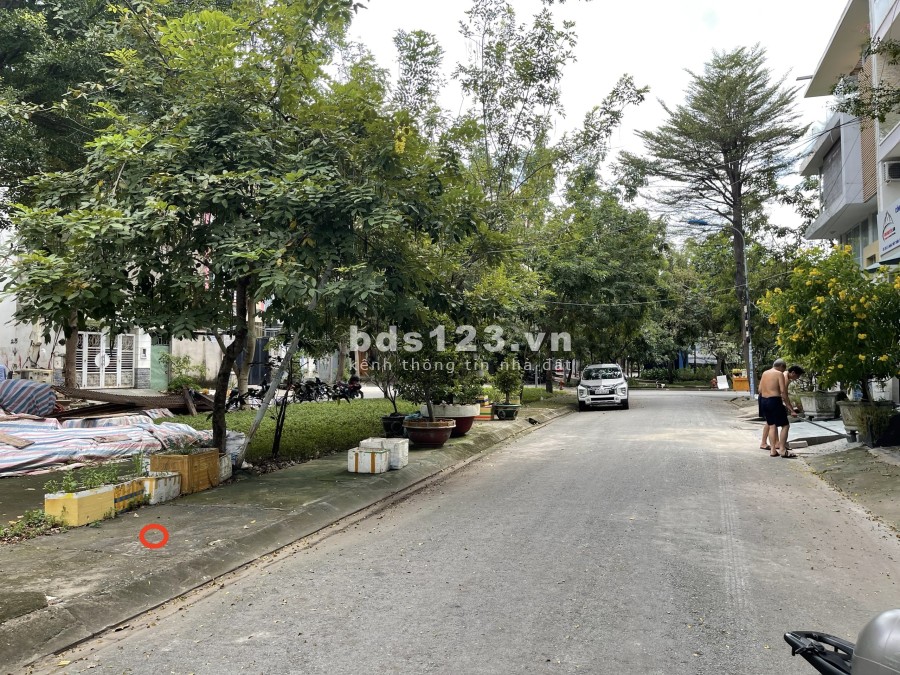 Hẻm xe hơi ra vào Đặng Thuỳ Trâm diện tích 5x16m, 1 trệt, 2 lầu 4 phòng ngủ, 3 wc giá chỉ 17tr
