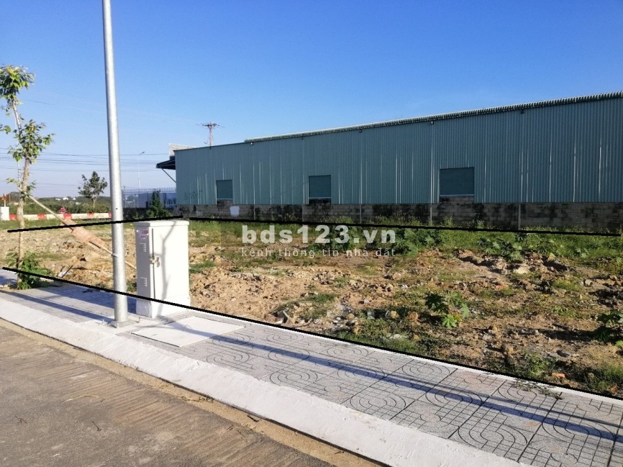 Đất nền thị trấn Long Điền, diện tích sử dụng 987m2 (20x50) giá chỉ 6 triệu/m2, sổ sẵn chính chủ.