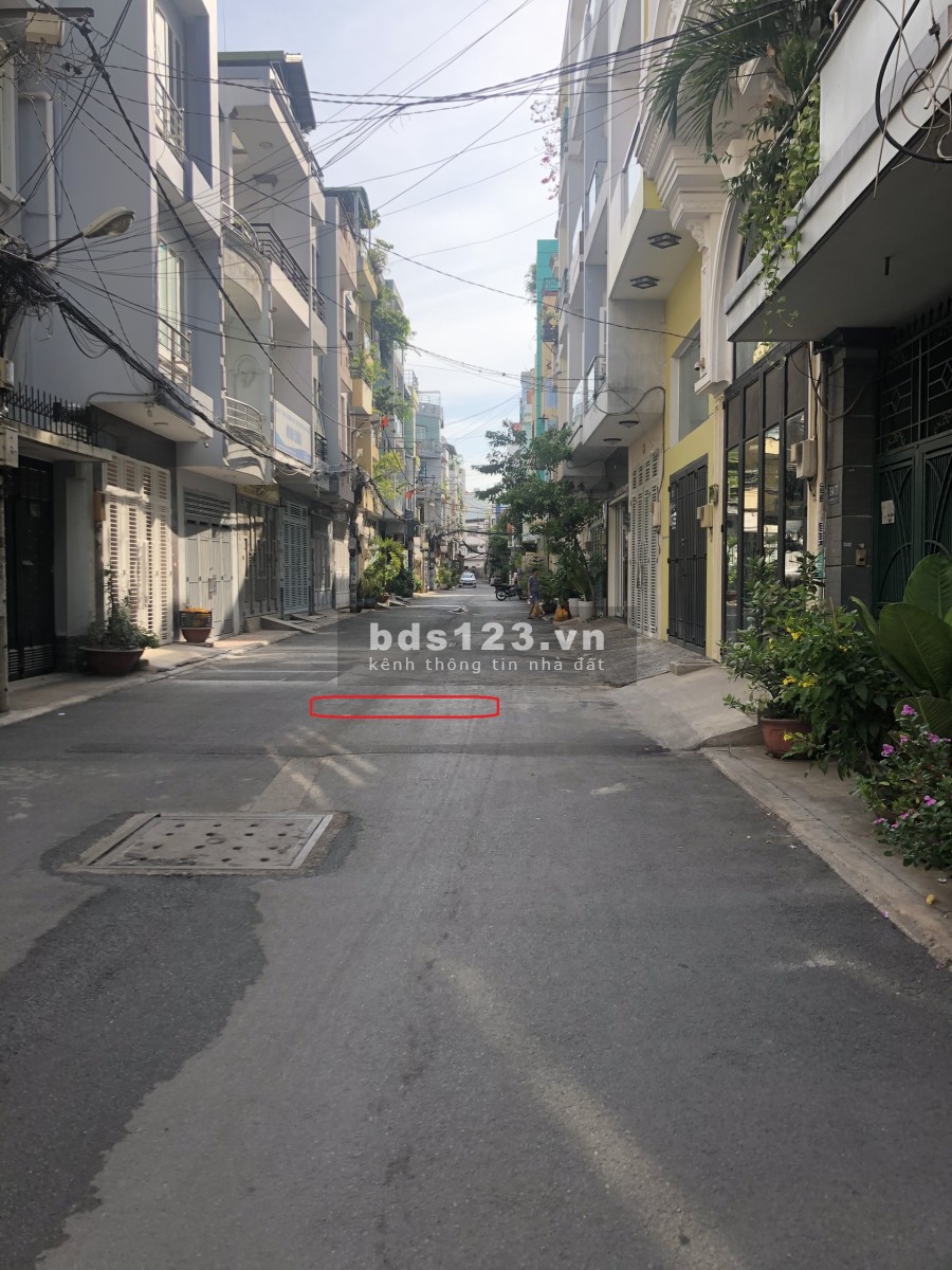 Nhà hẻm xe hơi vào tận nhà đường Phan Văn Trị 1 trệt lửng 3 lầu sân thượng giá 25 triệu/tháng