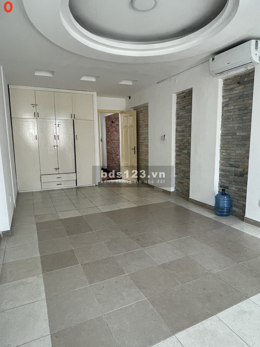 Hẻm xe tải Phan Văn Trị diện tích 4x18m, trệt, lửng, 3 lầu, 8pn, 8wc giá tốt, khu dân cư