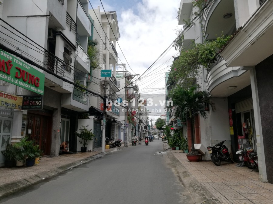Nhà rộng kiên cố đường Năm Châu, P.11, Quận Tân Bình giá bán 4,65 tỷ sổ hồng riêng, pháp lý chuẩn