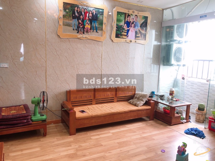 Cần bán gấp chung cư Kim Văn Kim Lũ, Hoàng Mai giá tốt tiện đầu tư, sổ đỏ chính chủ