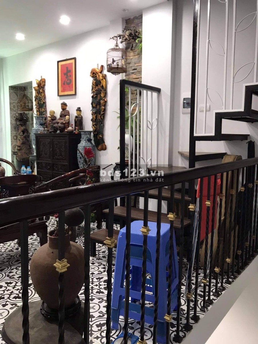 Bán nhà Quán Thánh khu an sinh tốt, sầm uất kinh doanh đỉnh, cực hiếm, giá chỉ 3.2 tỷ
