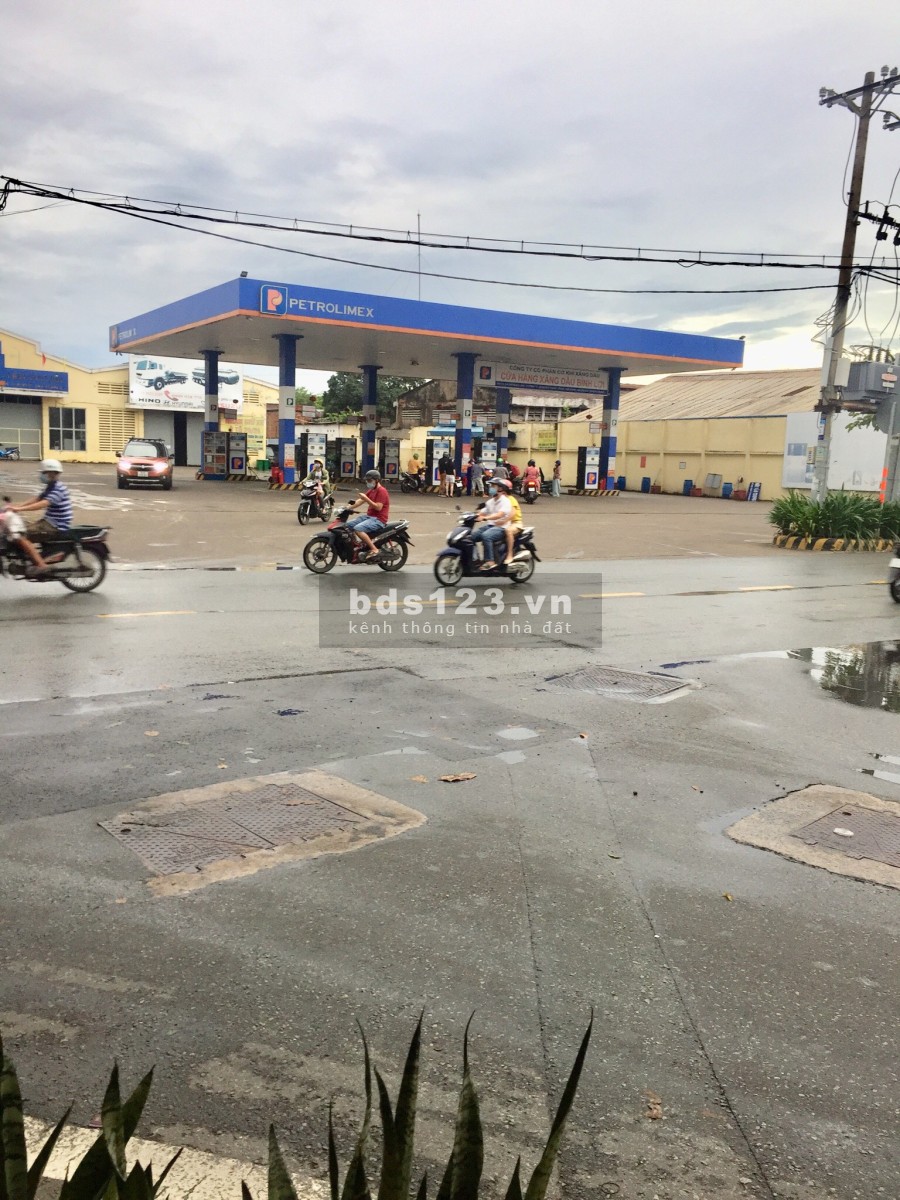 Cho thuê nhà mặt tiền 6 lầu mới xây 100% có thang máy liên hệ xem nhà 0392522170
