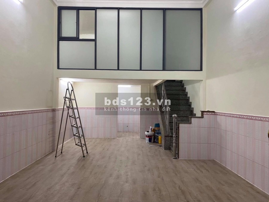 Cho thuê nhà hẻm xe hơi đường Nguyễn Thiện thuật, Q3. thông ra Nguyễn Đình Chiểu, Bàn Cờ.